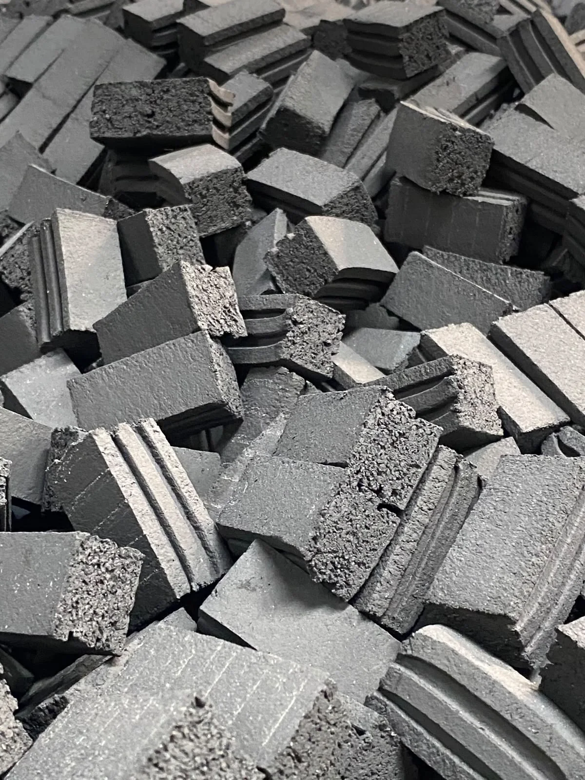 Mixed briquette profiles